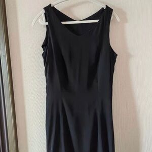 Chic Black Sleeveless Midi Dress